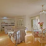 Apolo Iv-12 By Interhome
